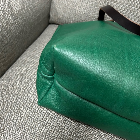 Portland Leather Goods O/S Tote - Picture 4 of 6